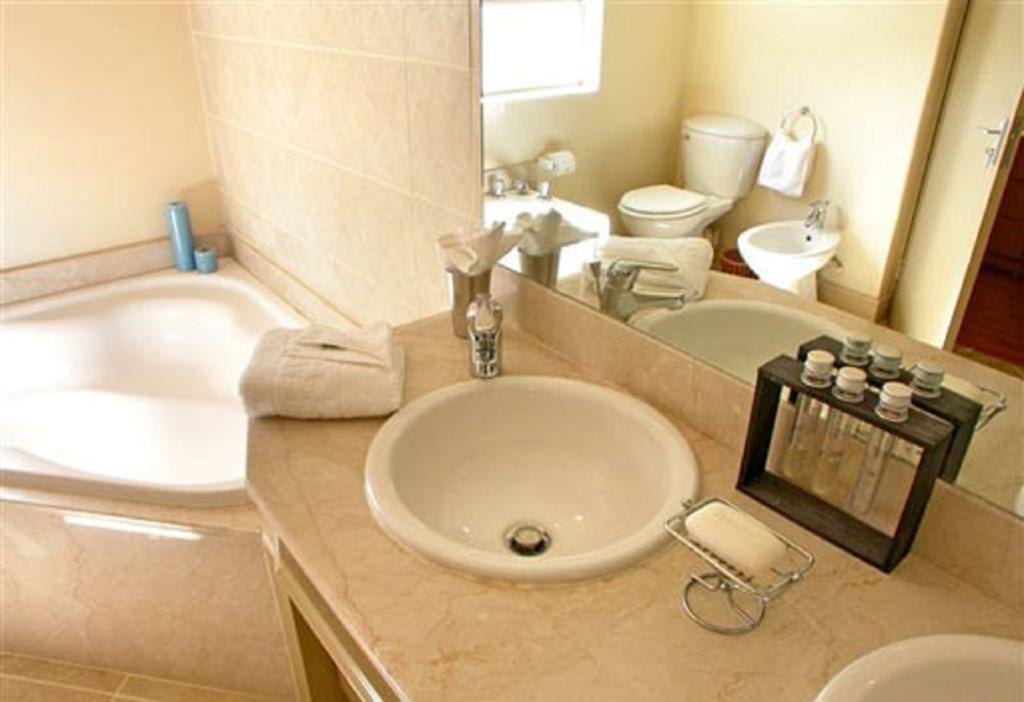 Beachside Villa & Penthouse Cape Town Phòng bức ảnh